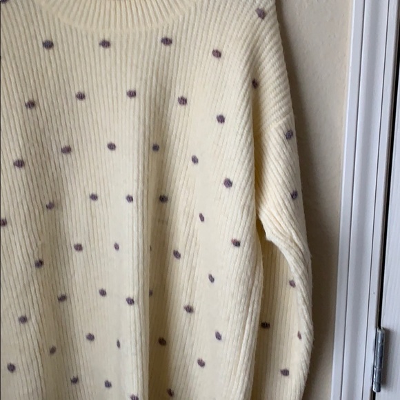 Lou & Grey cream sweater 🌸 - Picture 6 of 15